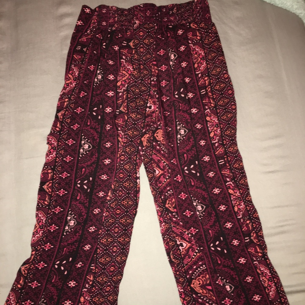 CUTE boho pants. Make your booty look GREAT